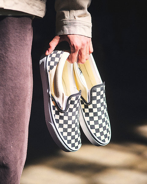 Vans Classic Slip-On Checkerboard shoe, black/ white-white